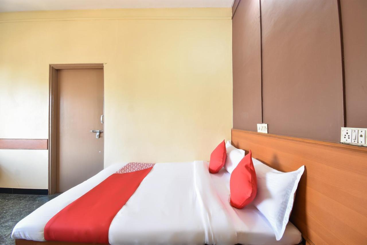 Oyo 63264 Hotel Shamiana Pandharpur Zewnętrze zdjęcie